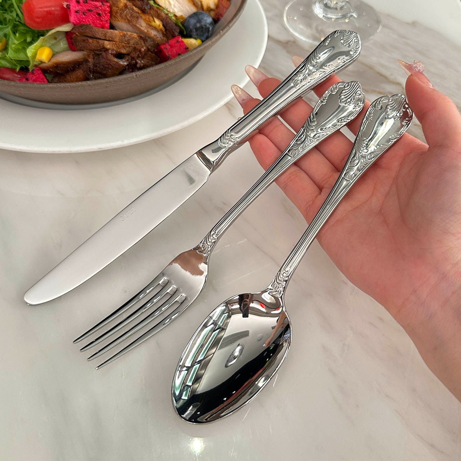 Elegant Vintage Embossed Vine Cutlery Set | Yedwo Design - Image 10