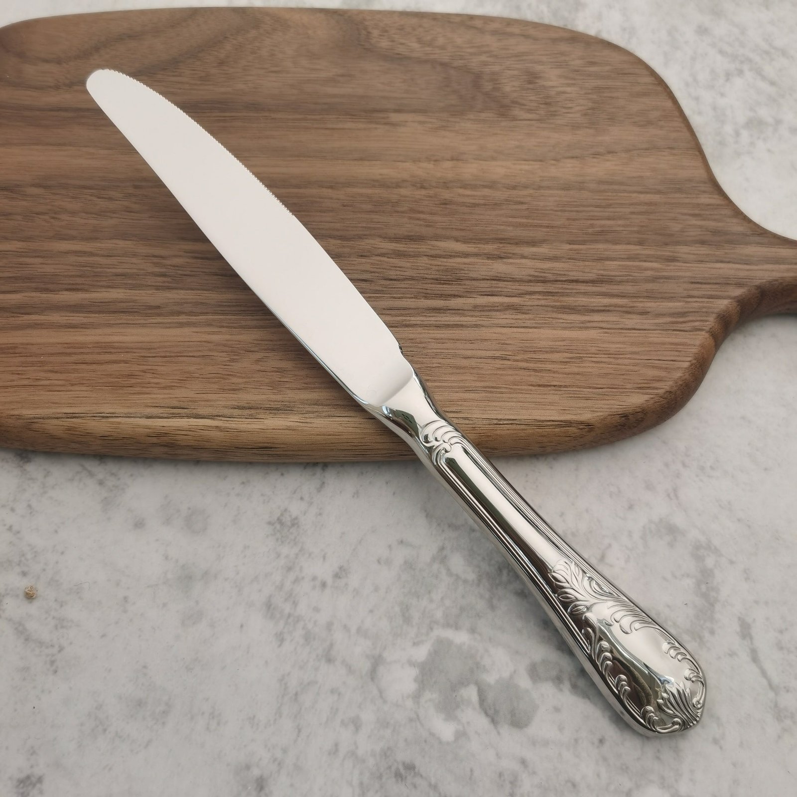 Elegant Vintage Embossed Vine Cutlery Set | Yedwo Design - Image 5