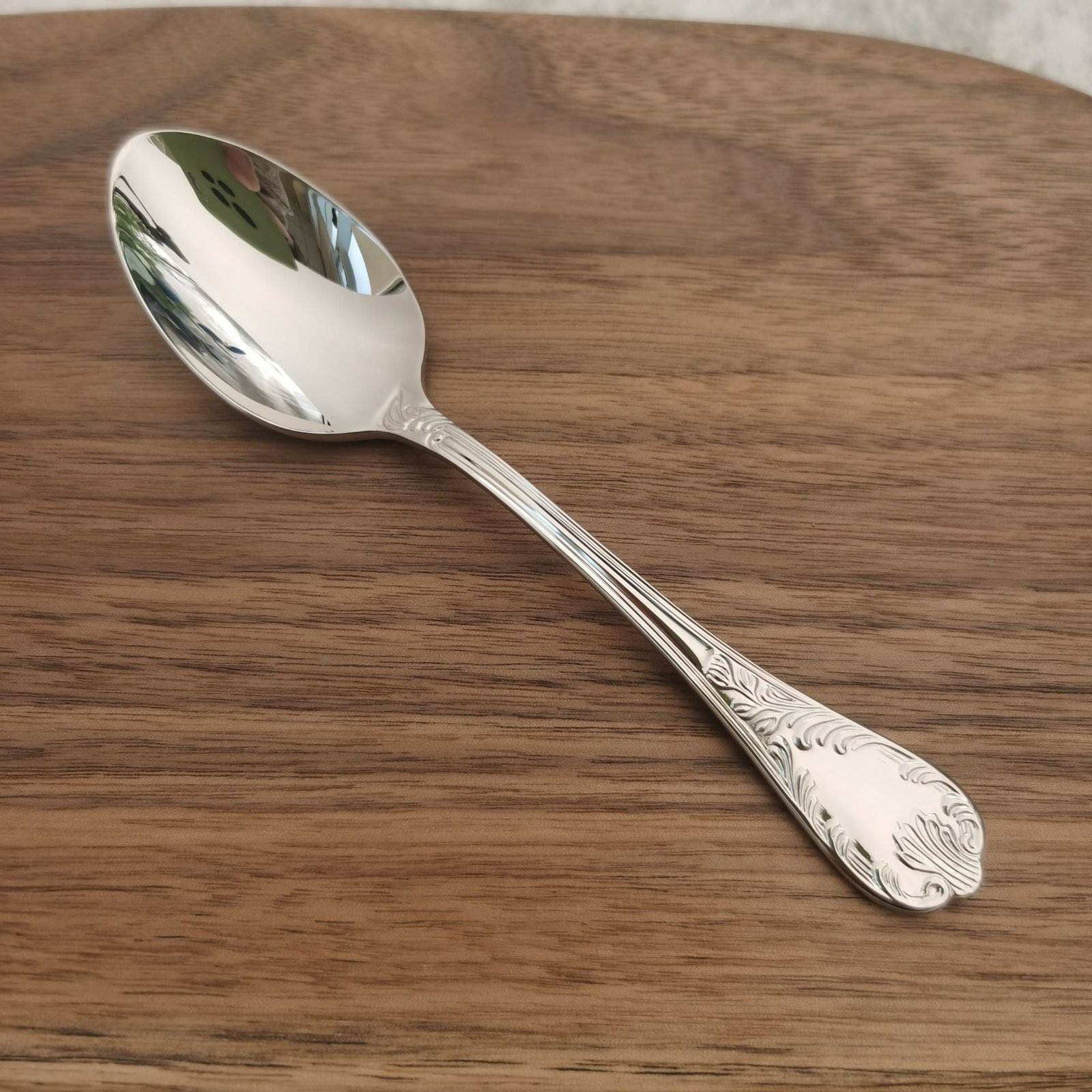 Elegant Vintage Embossed Vine Cutlery Set | Yedwo Design - Image 7