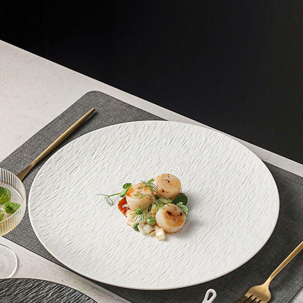 Minimalist Ceramic Round Steak and Pasta Plate | Yedwo Design - Image 5