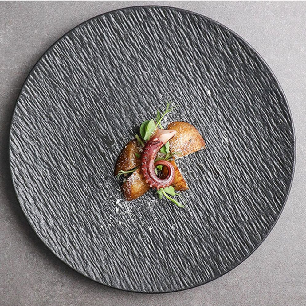 Minimalist Ceramic Round Steak and Pasta Plate | Yedwo Design - Image 9