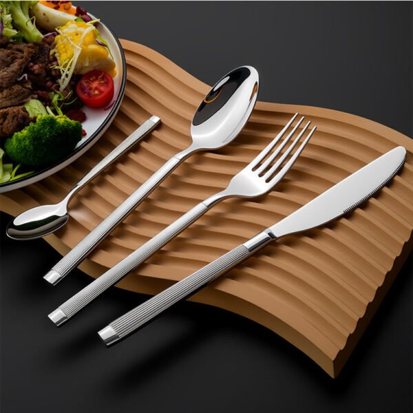 One-Piece Roman Column Cutlery Set | Yedwo